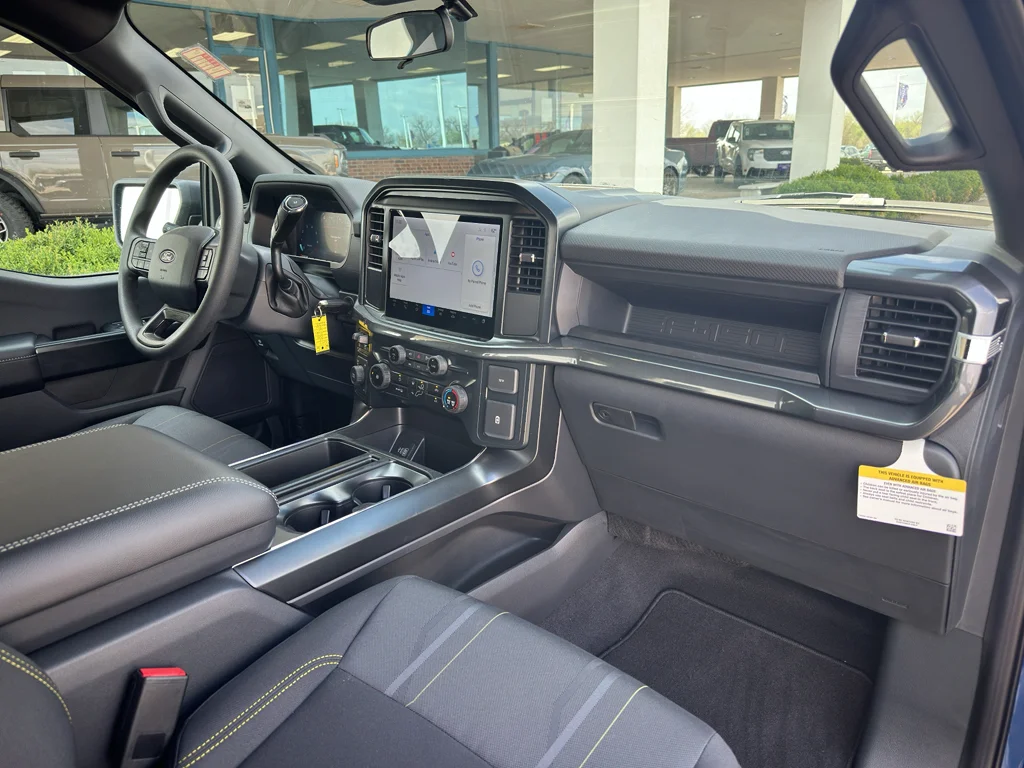 2025 Ford F-150 STX - Photo 28
