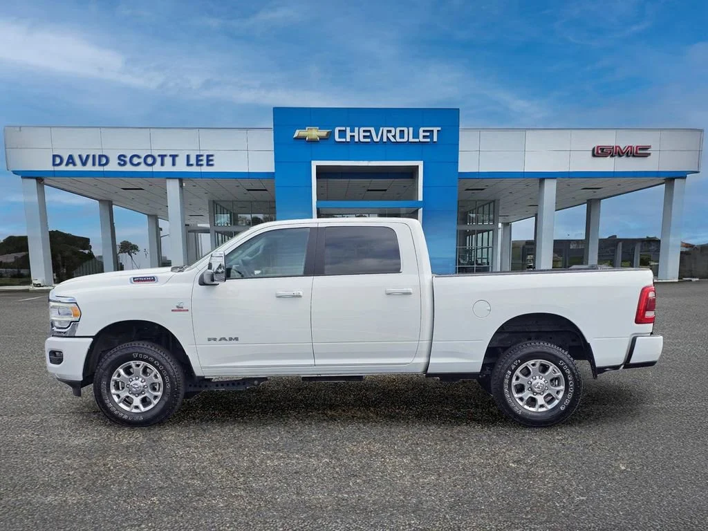 Used 2024  Ram Laramie image 15
