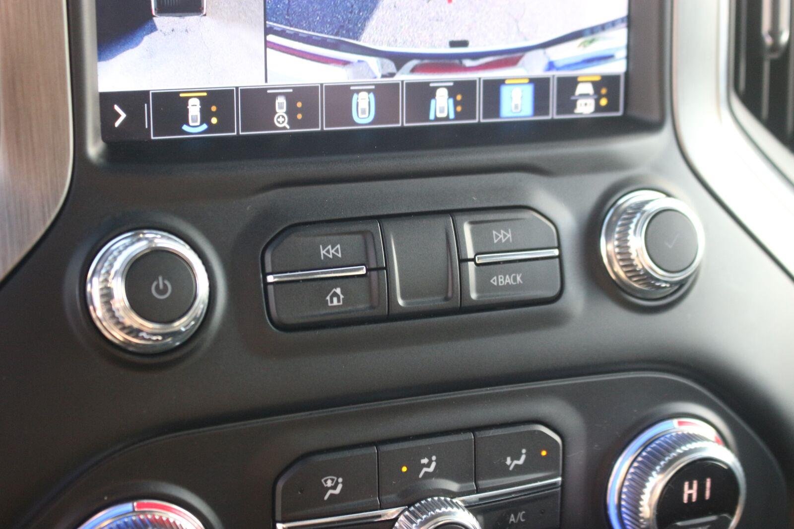Used 2022 SUMMIT WHITE GMC Denali image 25