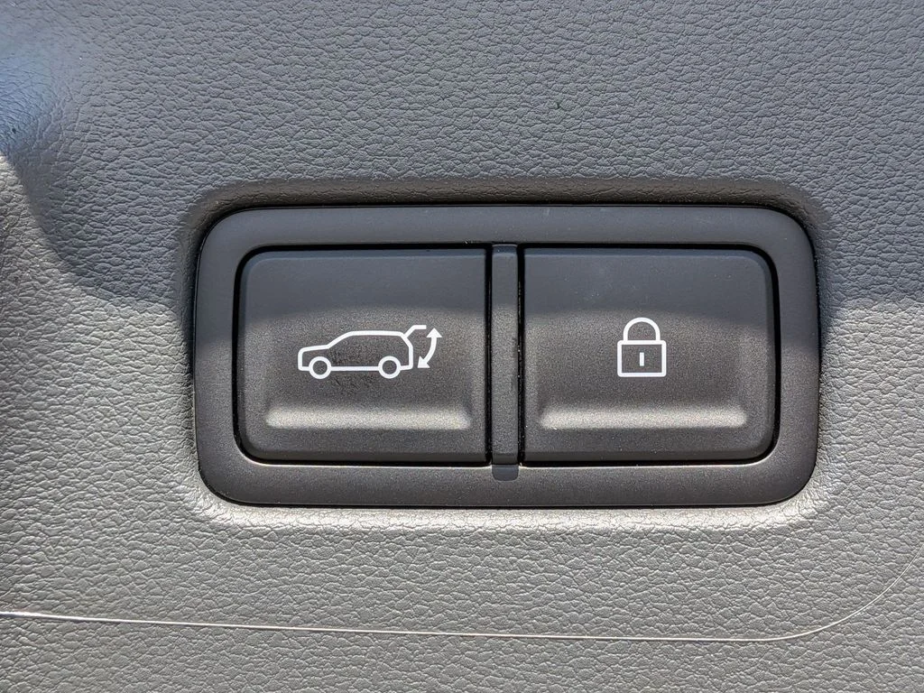 New 2026 Gray Hyundai SE image 28