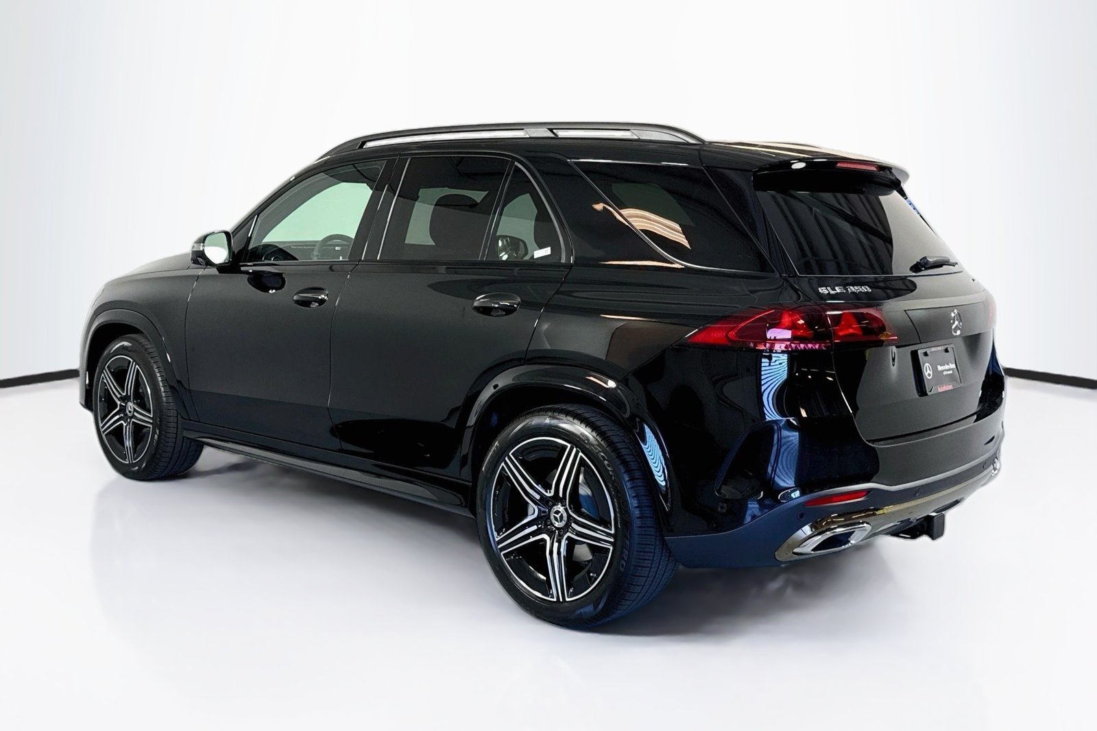 New 2027 Black Mercedes-Benz GLE 350 image 7