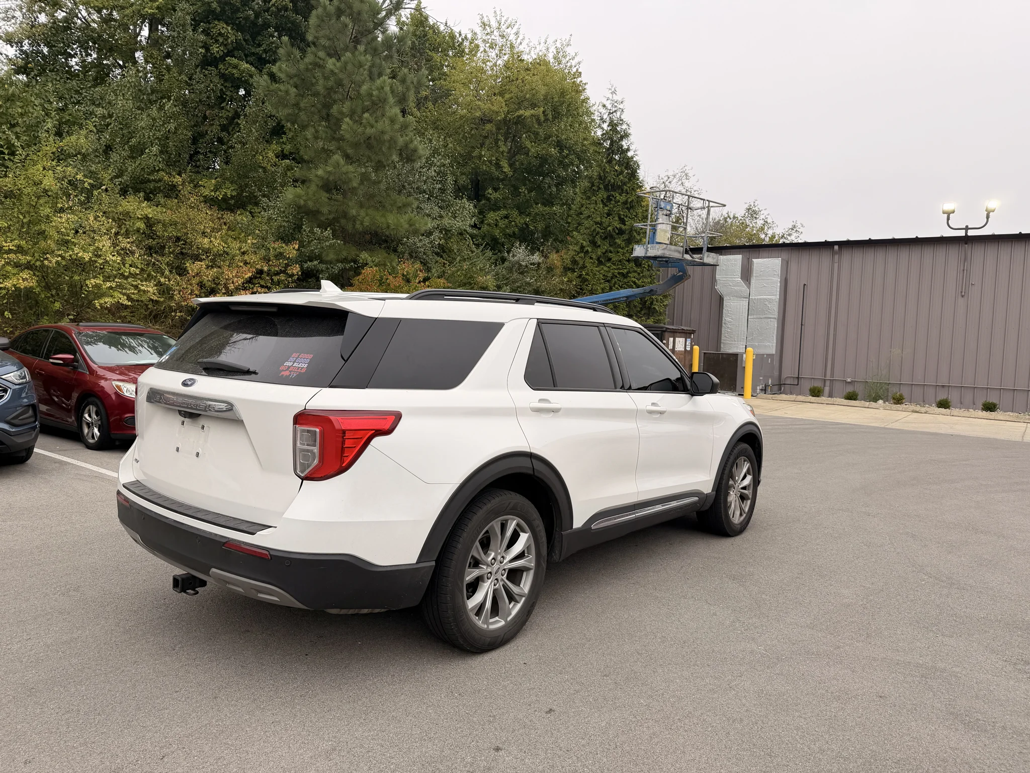 Used 2020 Star White Metallic Tri-Coat Ford XLT image 4