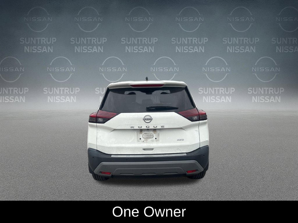 Used 2023 White Nissan S image 4