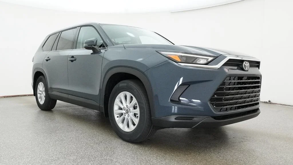 New 2026 Storm Cloud Toyota XLE image 9