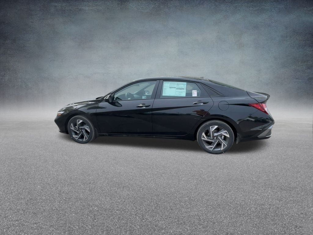 Certified Used 2025 Abyss Black Hyundai SEL Sport image 16