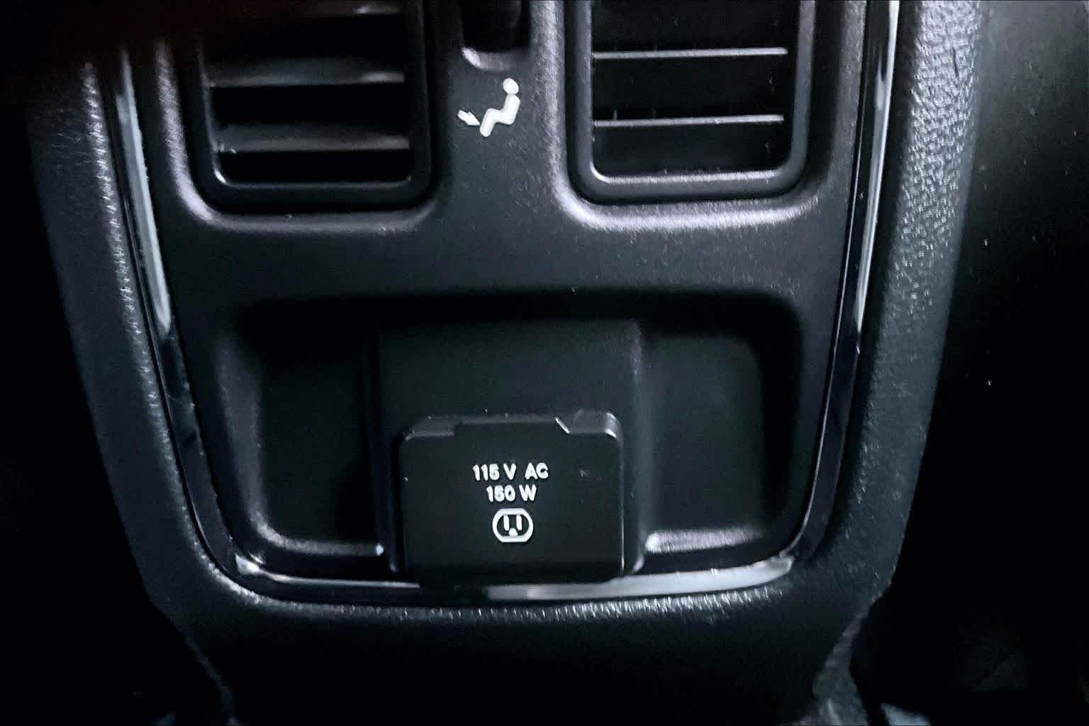 Used 2018 Rhino Clear Coat Jeep Altitude image 34