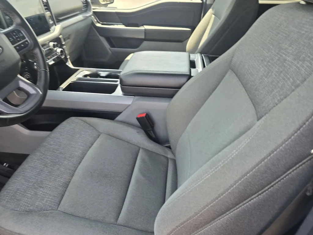 Used 2024 White Ford XLT image 19
