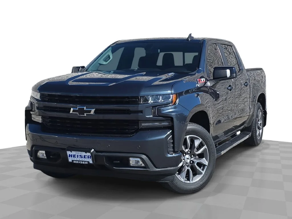 Used 2021 Gray Chevrolet RST image 1