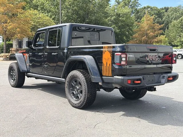 Used 2020 Black Jeep Mojave image 11