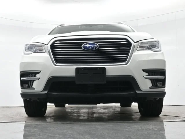Used 2019 Crystal White Pea Subaru Limited image 27