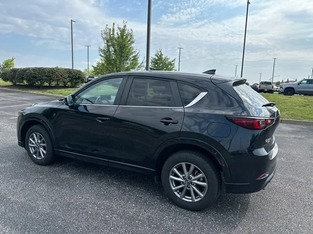 Used 2025 Black Mazda 2.5 S Select image 5