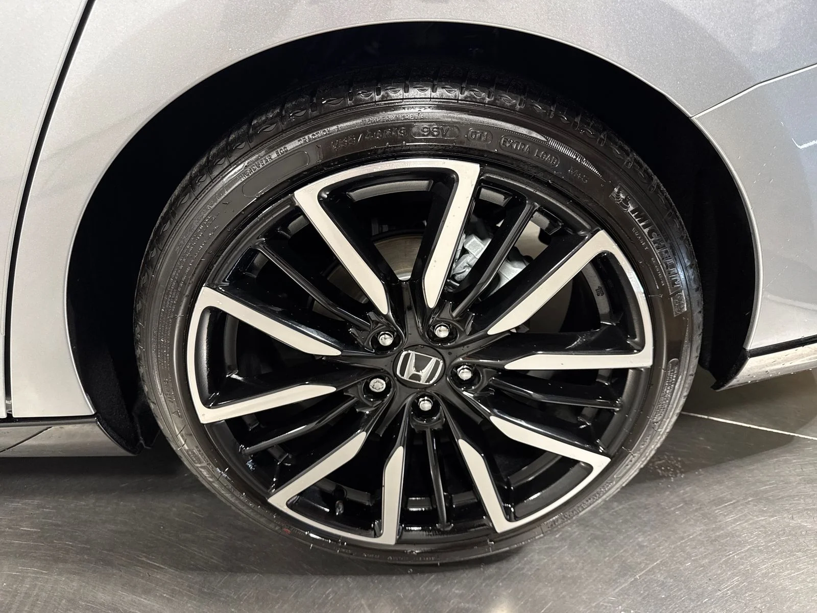 2023 Honda Accord Hybrid Touring - Photo 12
