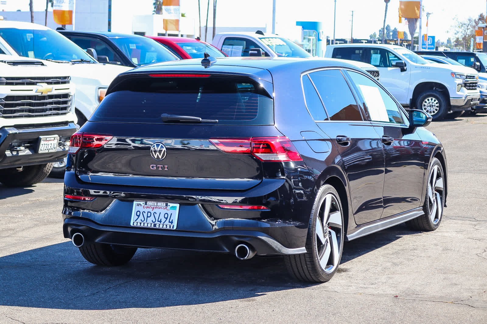 Used 2022 Deep Black Pearl Volkswagen S image 4