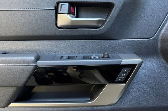 2026 Toyota Tundra Limited - Photo 11
