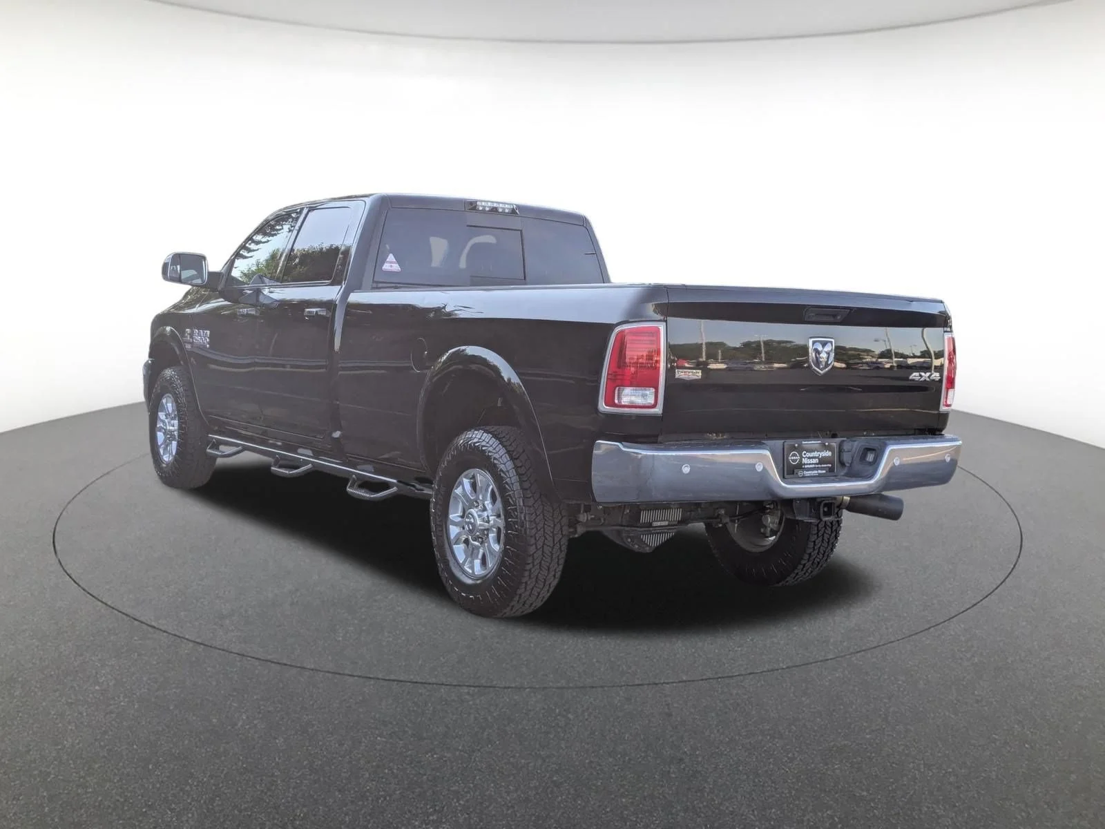 Used 2017 Brilliant Black Crystal Pearlcoat Ram Laramie image 7