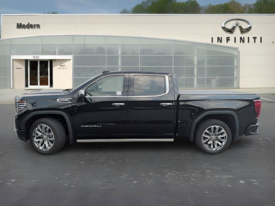 Used 2024 Onyx Black GMC Denali image 6
