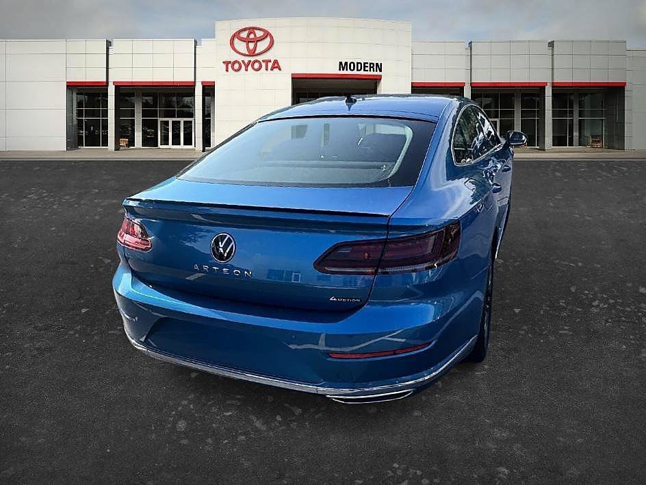 Used 2023 Blue Metallic Volkswagen SEL R-Line image 17