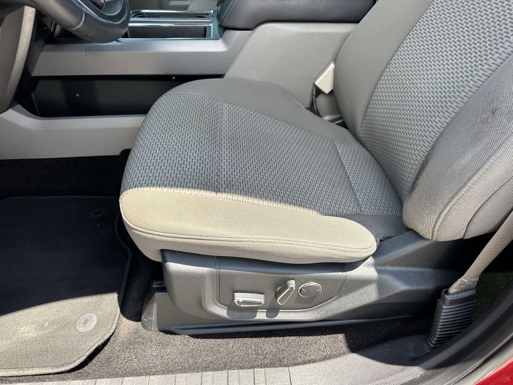 Used 2018 Red Ford XLT image 23