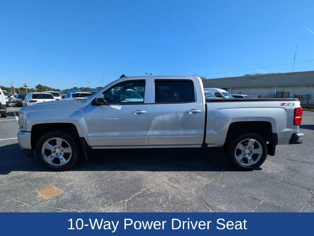Used 2018 Silver Chevrolet LT image 7