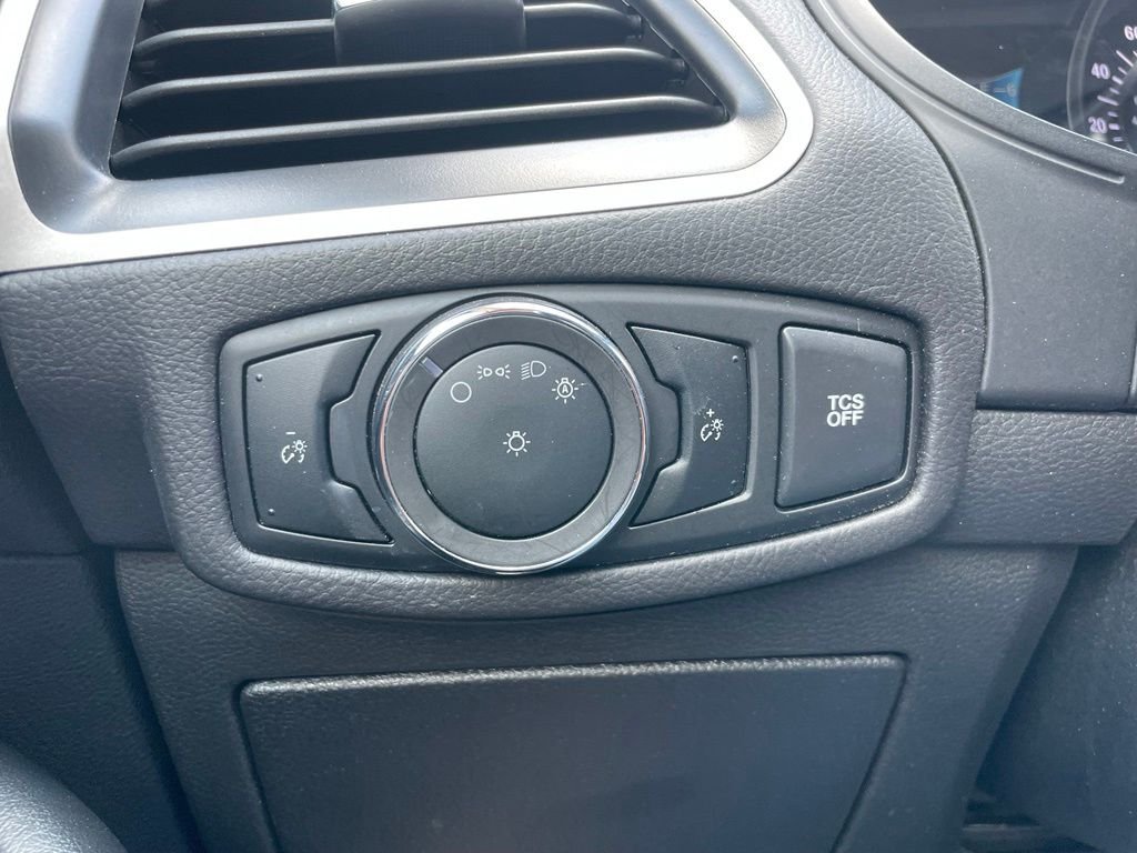 Used 2024 White Ford SEL image 35
