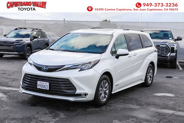 2021 Toyota Sienna XLE