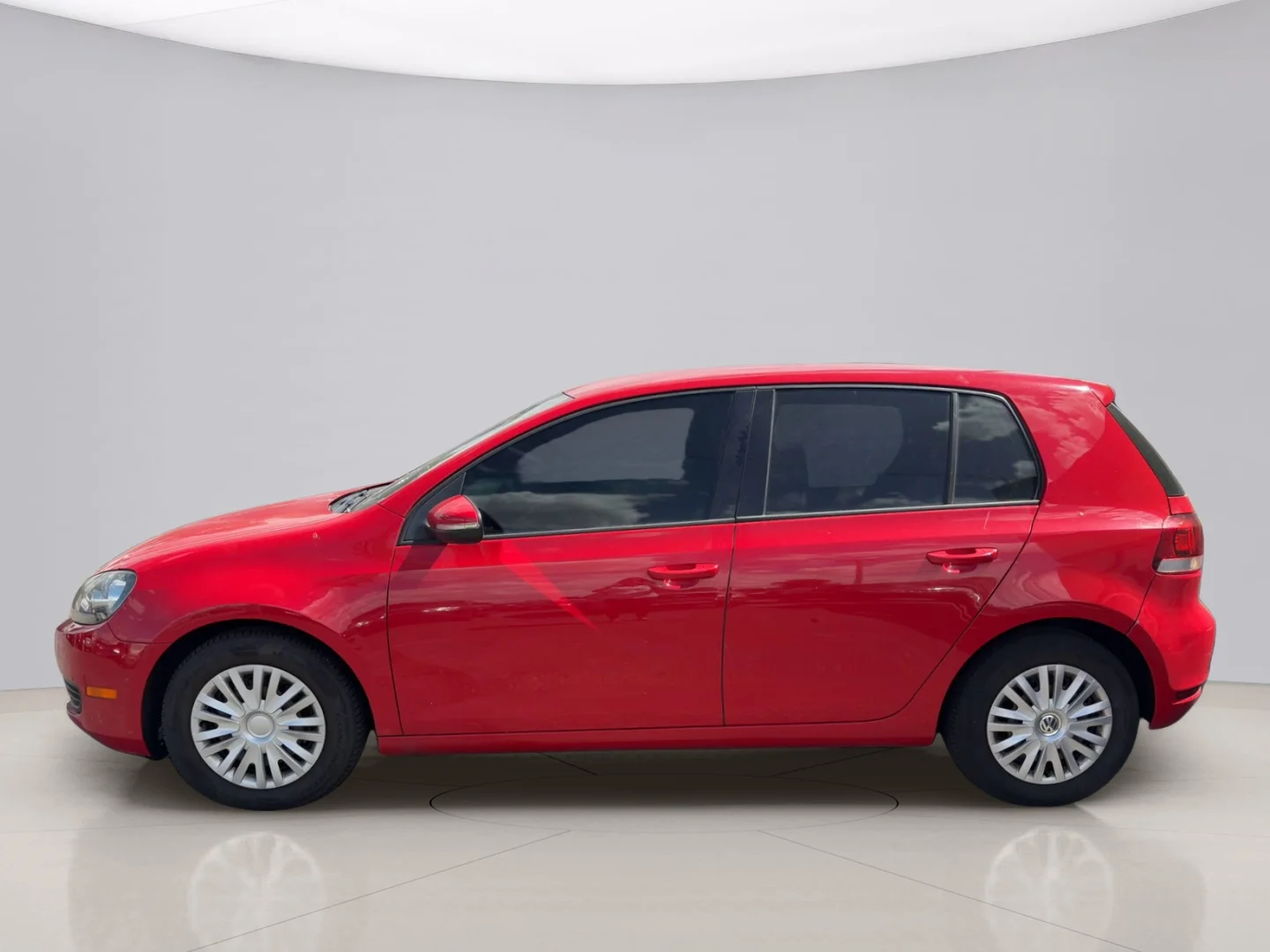 Used 2013 Red Volkswagen PZEV image 8