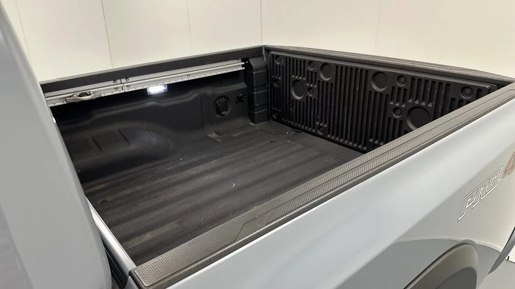 New 2027 Gray Nissan PRO-4X image 15