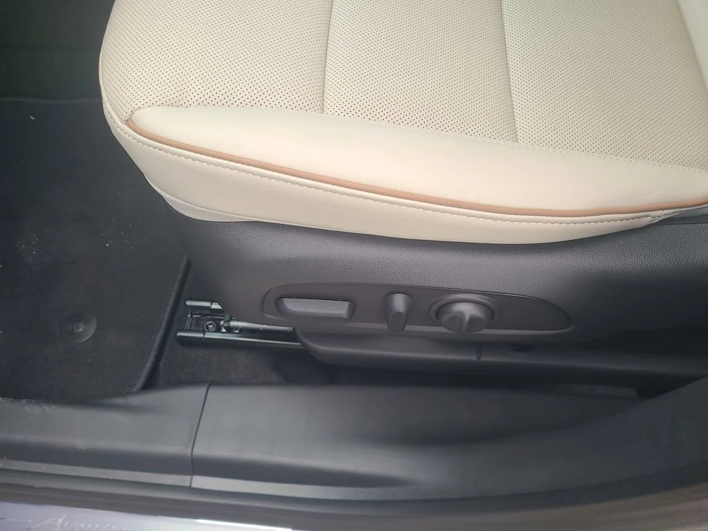 New 2026 Moonstone Gray Metallic Buick Avenir image 16