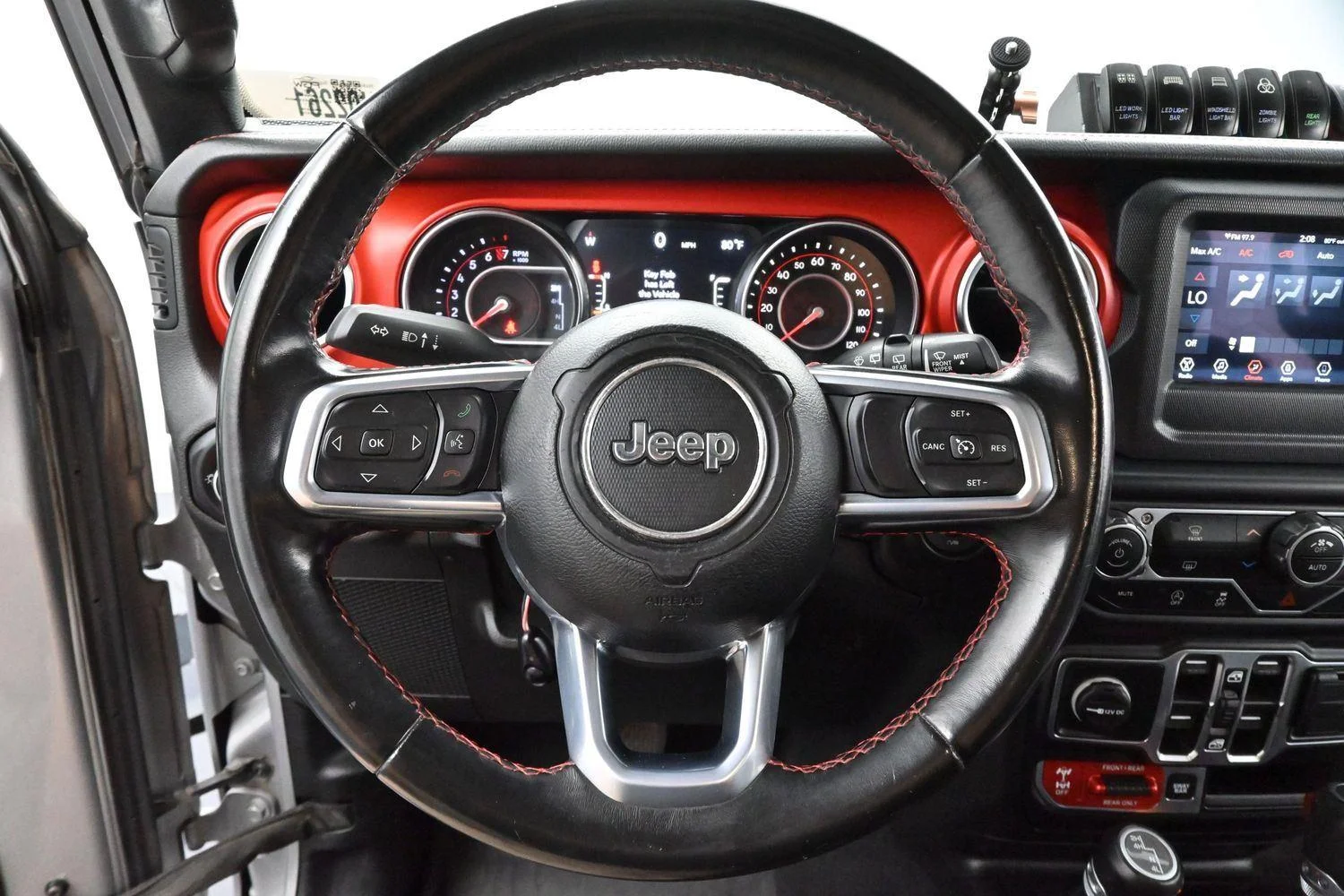 Used 2020 Billet Silver Metallic Clearcoat Jeep Rubicon image 15