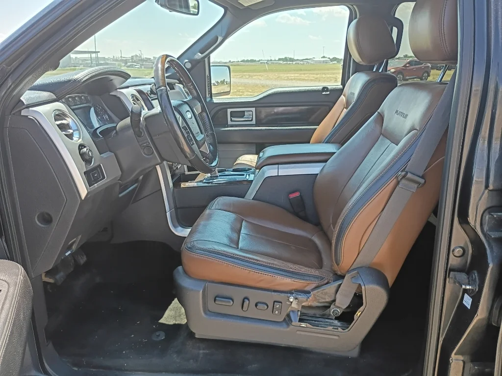 Used 2013 Tuxedo Black Metallic Ford Platinum image 24