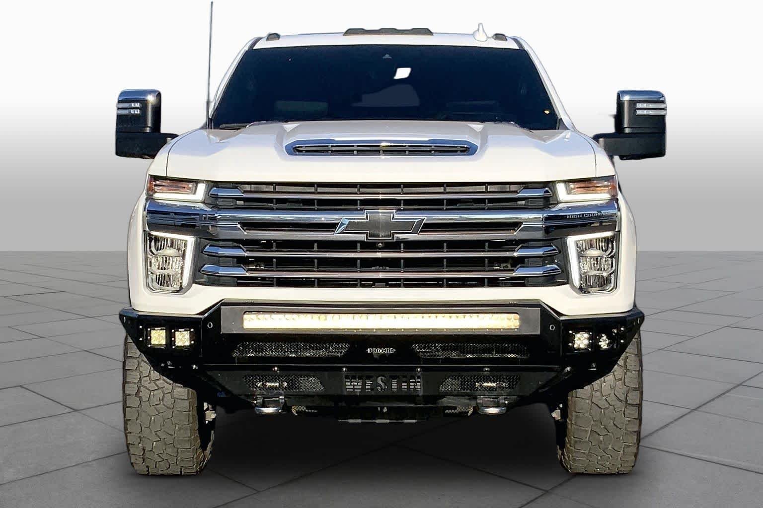 Used 2021 Summit White Chevrolet High Country image 4