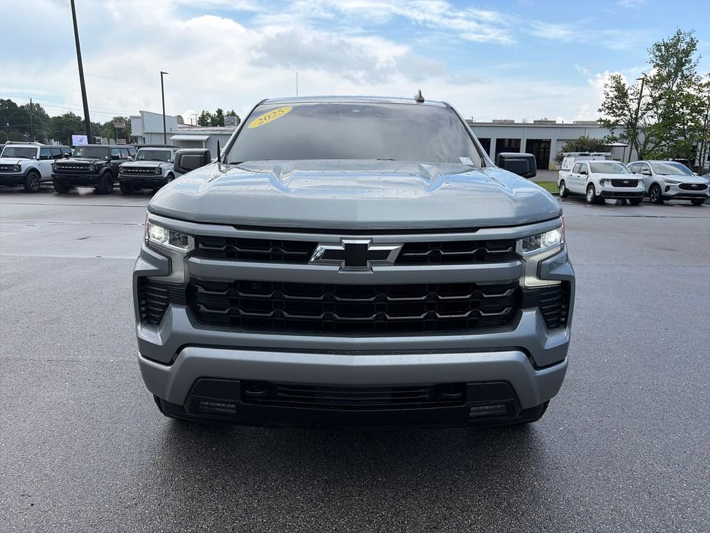 Used 2025 Gray Chevrolet RST image 10