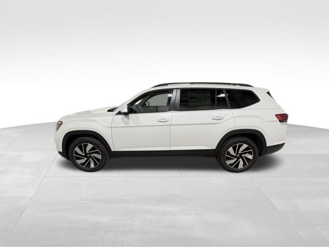 New 2026 White/off-white Volkswagen 2.0T SE w/Technology image 2