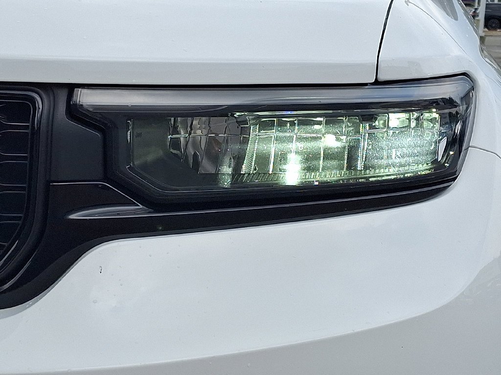 Used 2023 Bright White Clearcoat Jeep Limited image 10