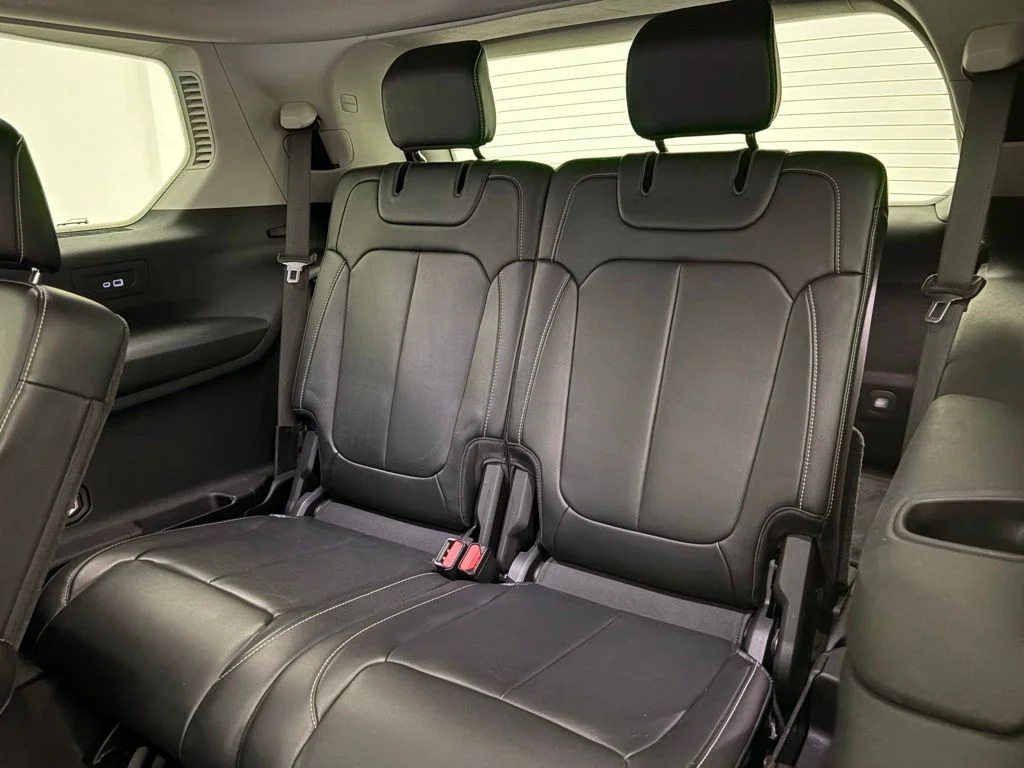 Used 2021 White Jeep Limited image 35