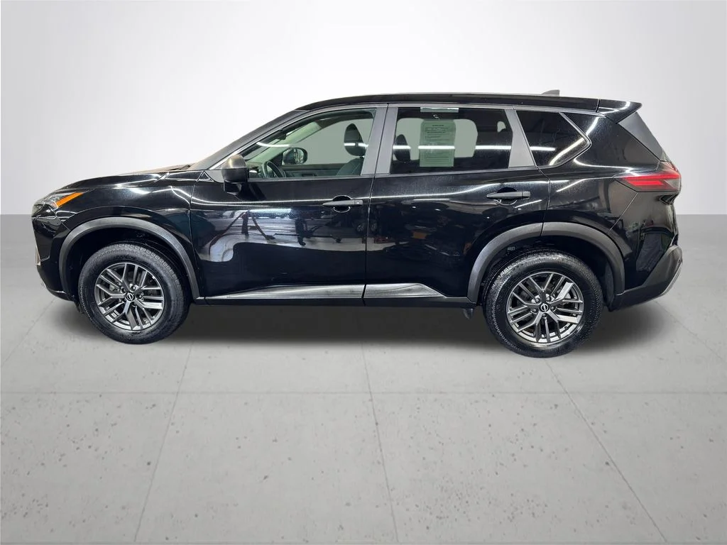 Used 2023 Black Nissan S image 3