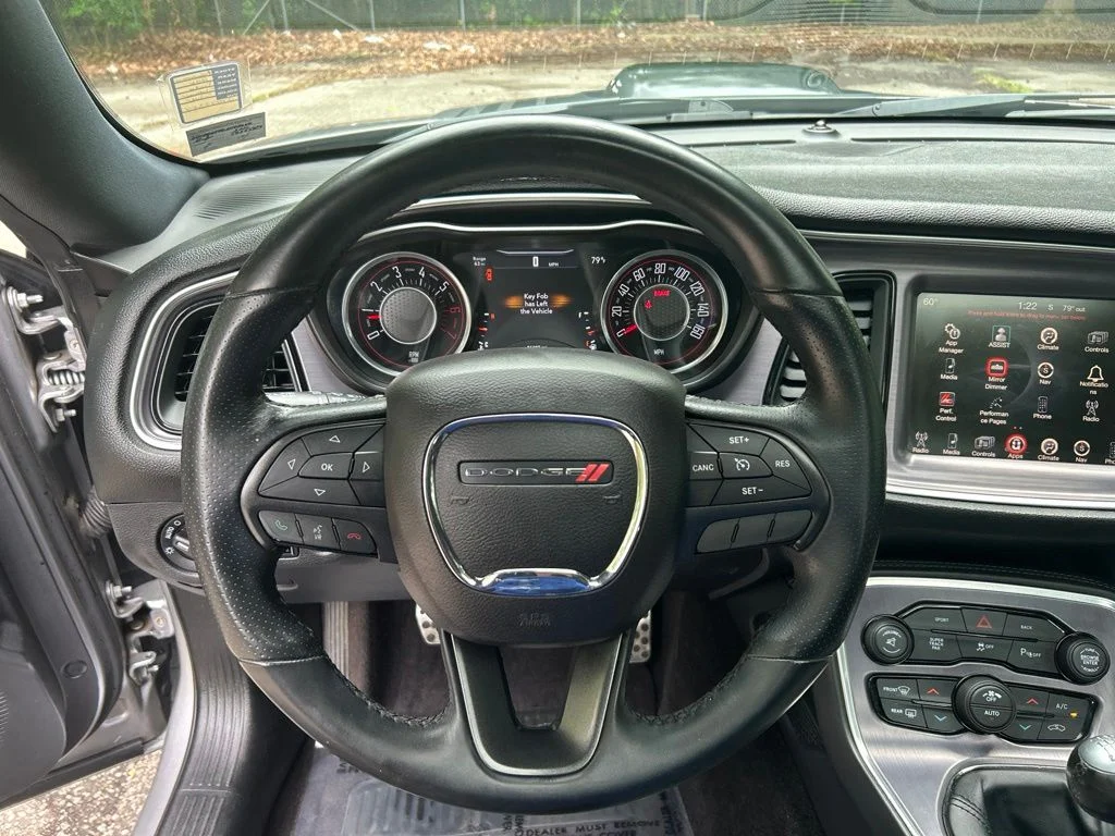 Used 2016 Silver Dodge R/T Shaker image 23