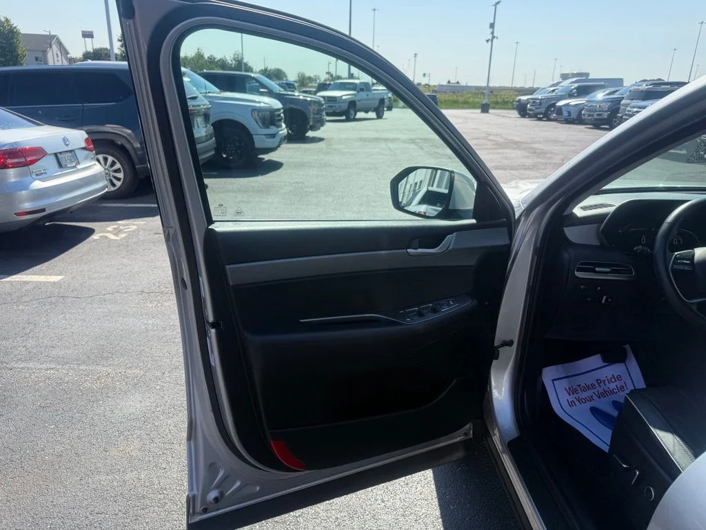 Certified Used 2025 Silver Hyundai SEL image 14