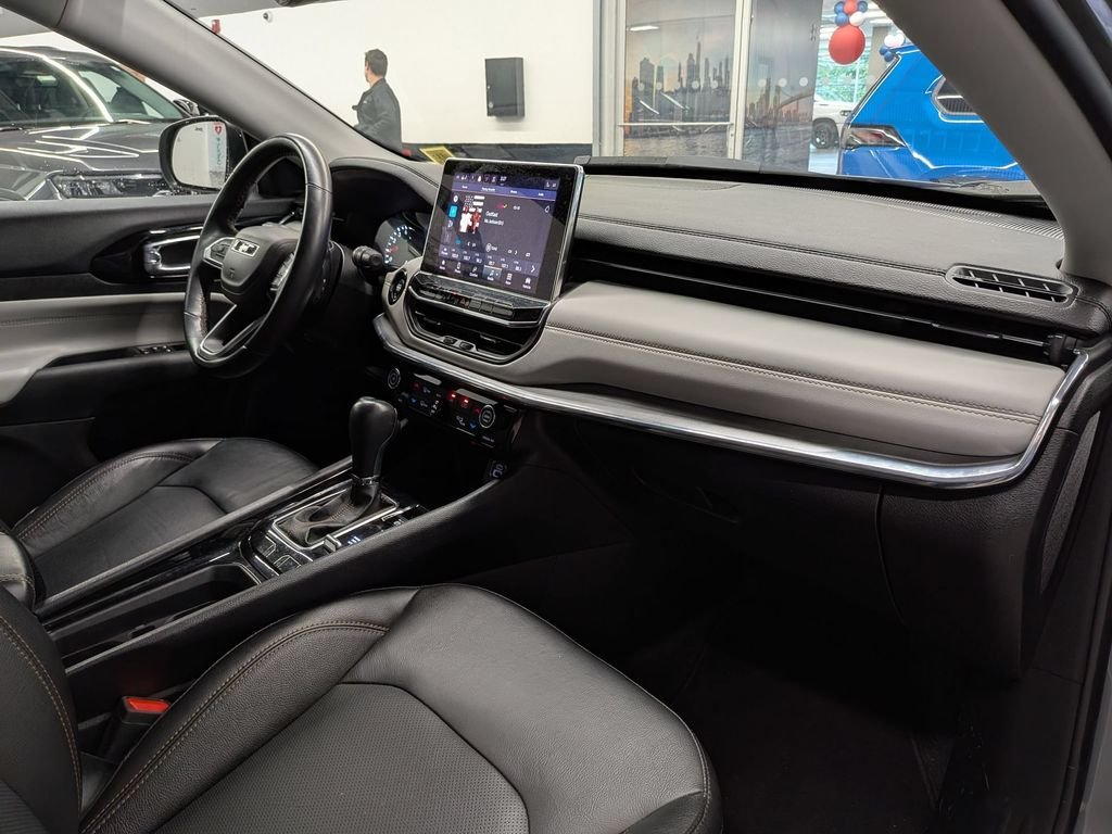 Used 2022 Gray Jeep Limited image 23