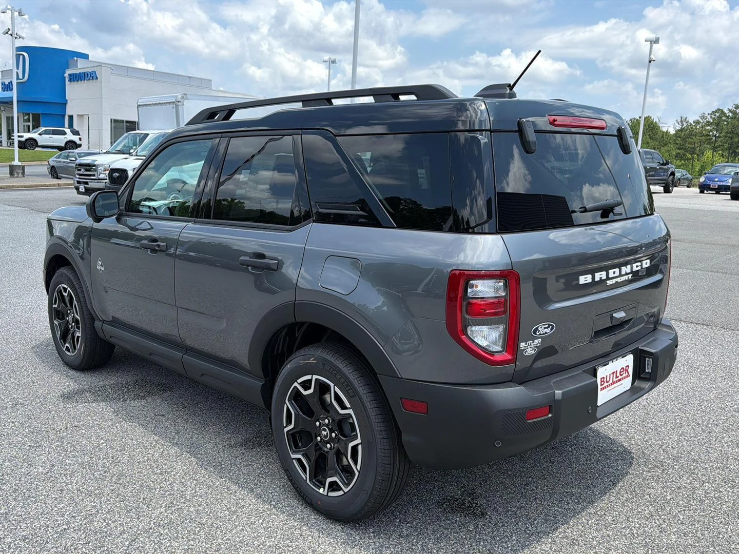 New 2026 Carbonized Gray Ford Outer Banks image 4