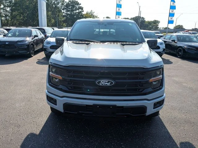 Used 2026 Avalanche Ford XLT image 4
