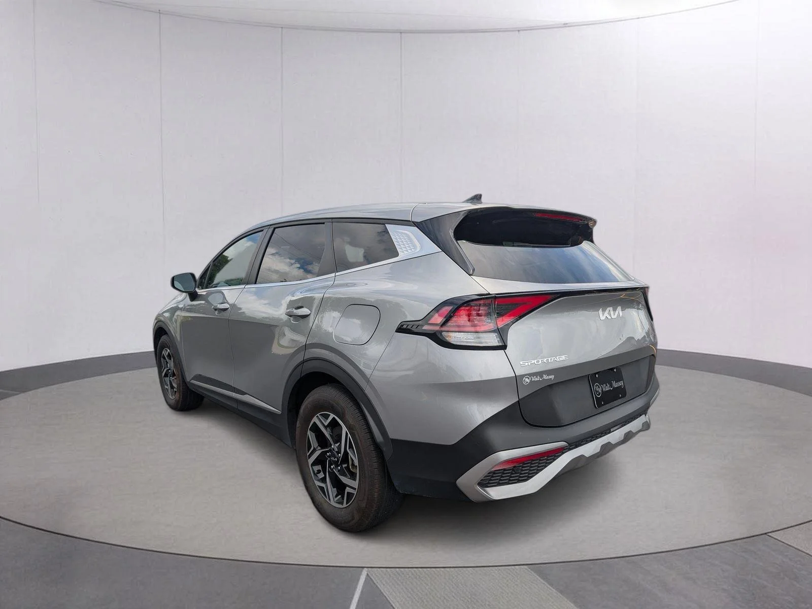 Used 2025 Steel Gray Kia LX image 3