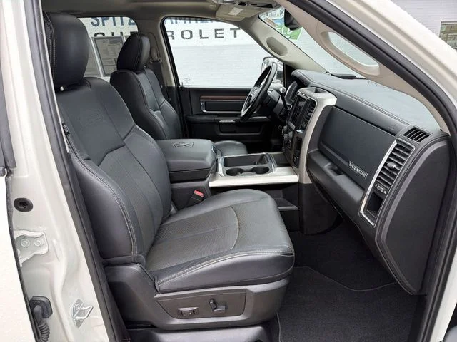 Used 2018 White Ram Laramie image 27