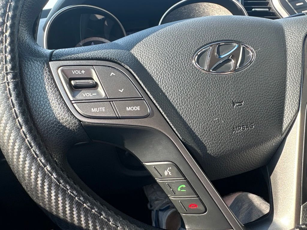Used 2016 Iron Frost Hyundai SE image 16