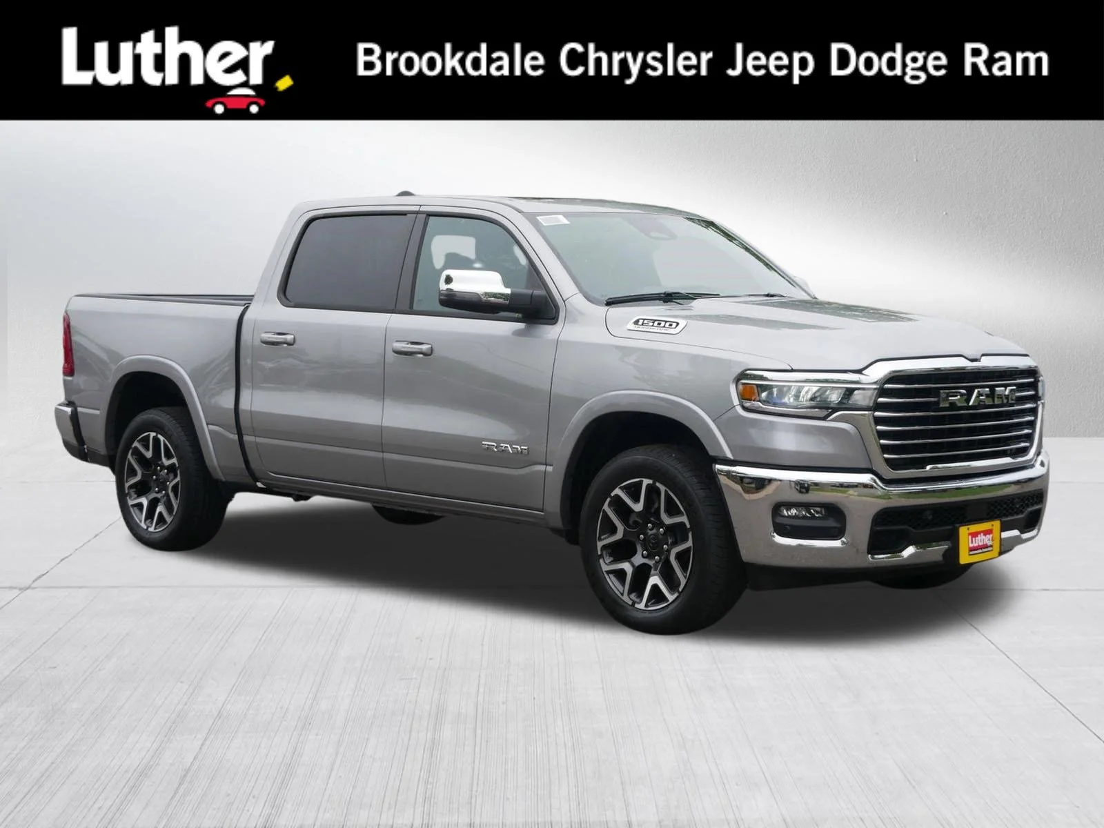 2026 RAM 1500 Laramie 4x4 Crew Cab 5'7's photo