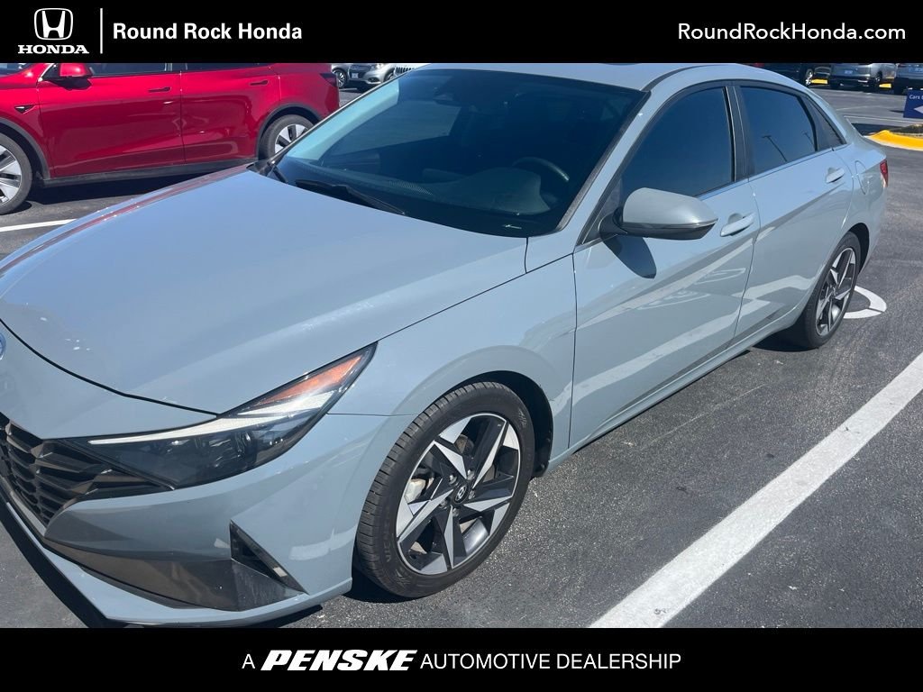 Used 2022 Electric Hyundai Limited image 1