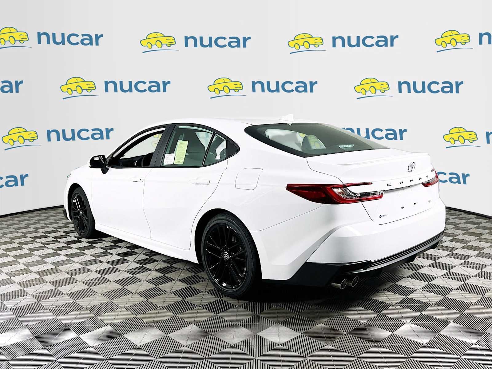 New 2026 Ice Cap Toyota SE image 5