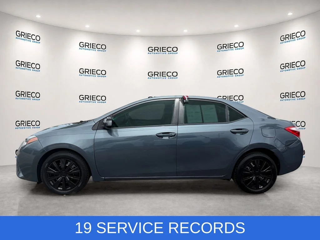Used 2015 Gray Toyota LE image 4