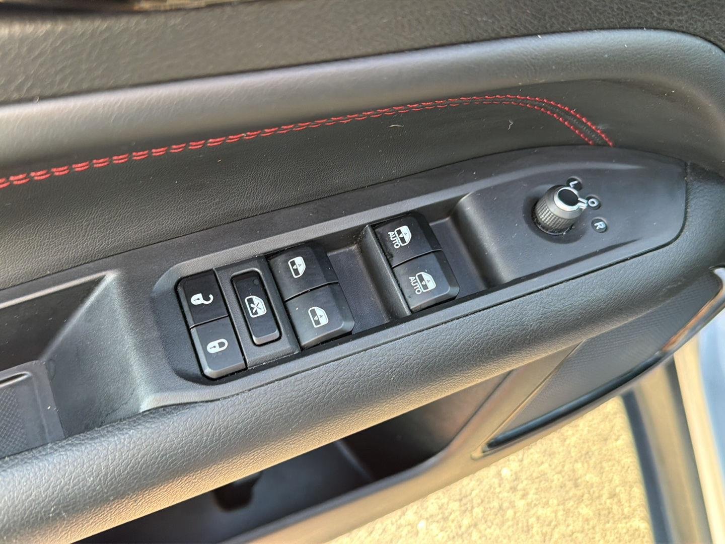 2025 Jeep Compass Trailhawk - Photo 31