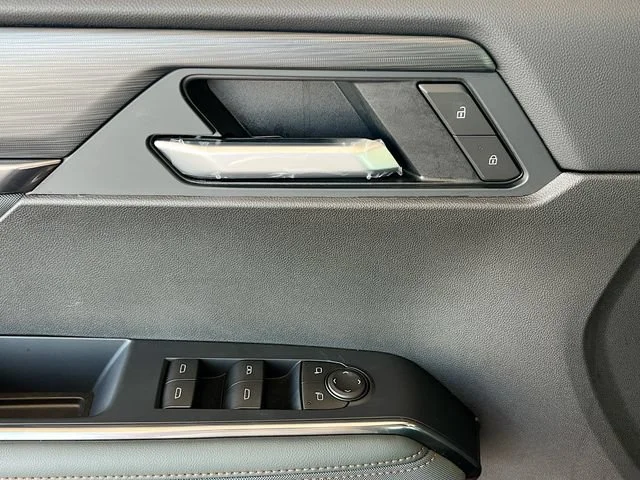 2026 GMC Acadia AT4 - Photo 13